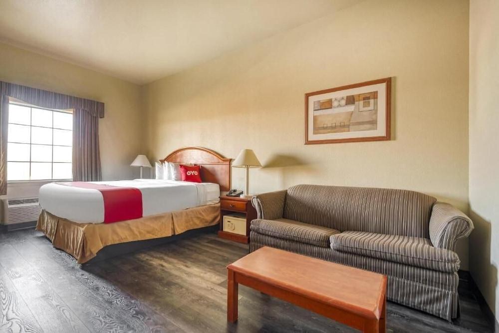 Days Inn & Suites By Wyndham Wichita Falls Exterior photo